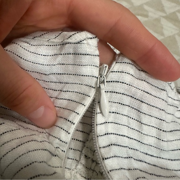 Madewell Striped Empire-Waist Midi Dress in 100% Linen - Picture 6 of 6